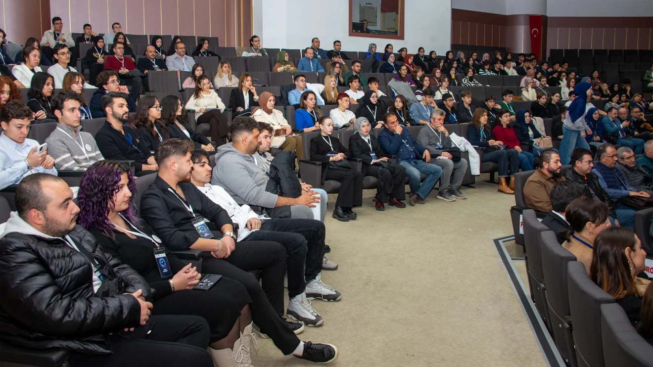 Selçuk Üniversitesinde Kuantum Evreni Kongresi düzenlendi